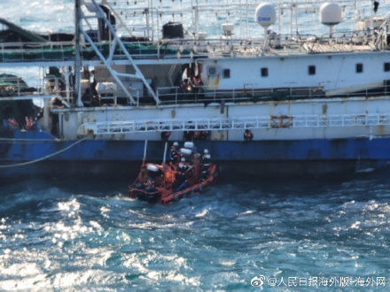 韩国海警直升机救援中国船员行动，跨越国界的友谊与合作彰显救援精神